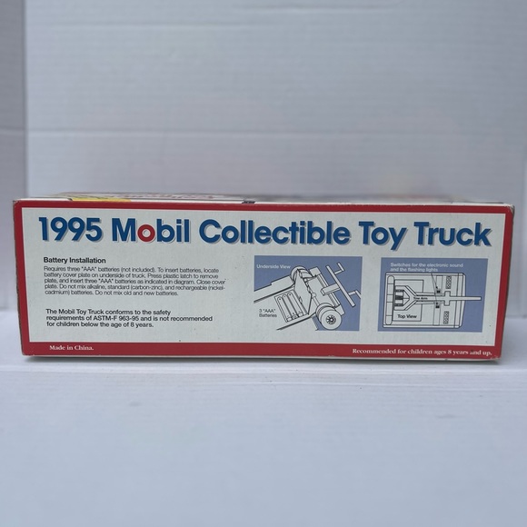 Vintage 1995 Mobil 1 Racing Limited Edition Collectible Toy Tow Truck 1:24 scale - Picture 3 of 6
